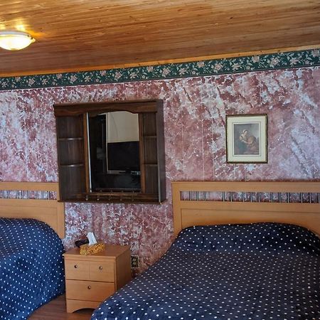 Balgonie Motel Motor Inn Pilot Butte ภายนอก รูปภาพ