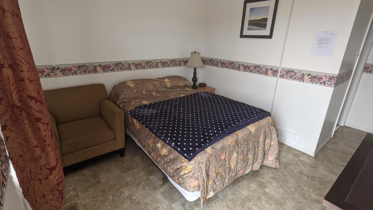 Balgonie Motel Motor Inn Pilot Butte ภายนอก รูปภาพ